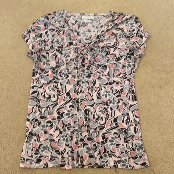 Women’s Top - Picture 1 of 2